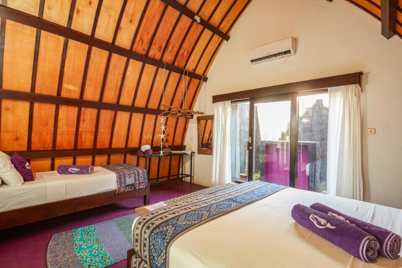 Diversia Diving Club & Bungalows Gili Trawangan Exterior photo