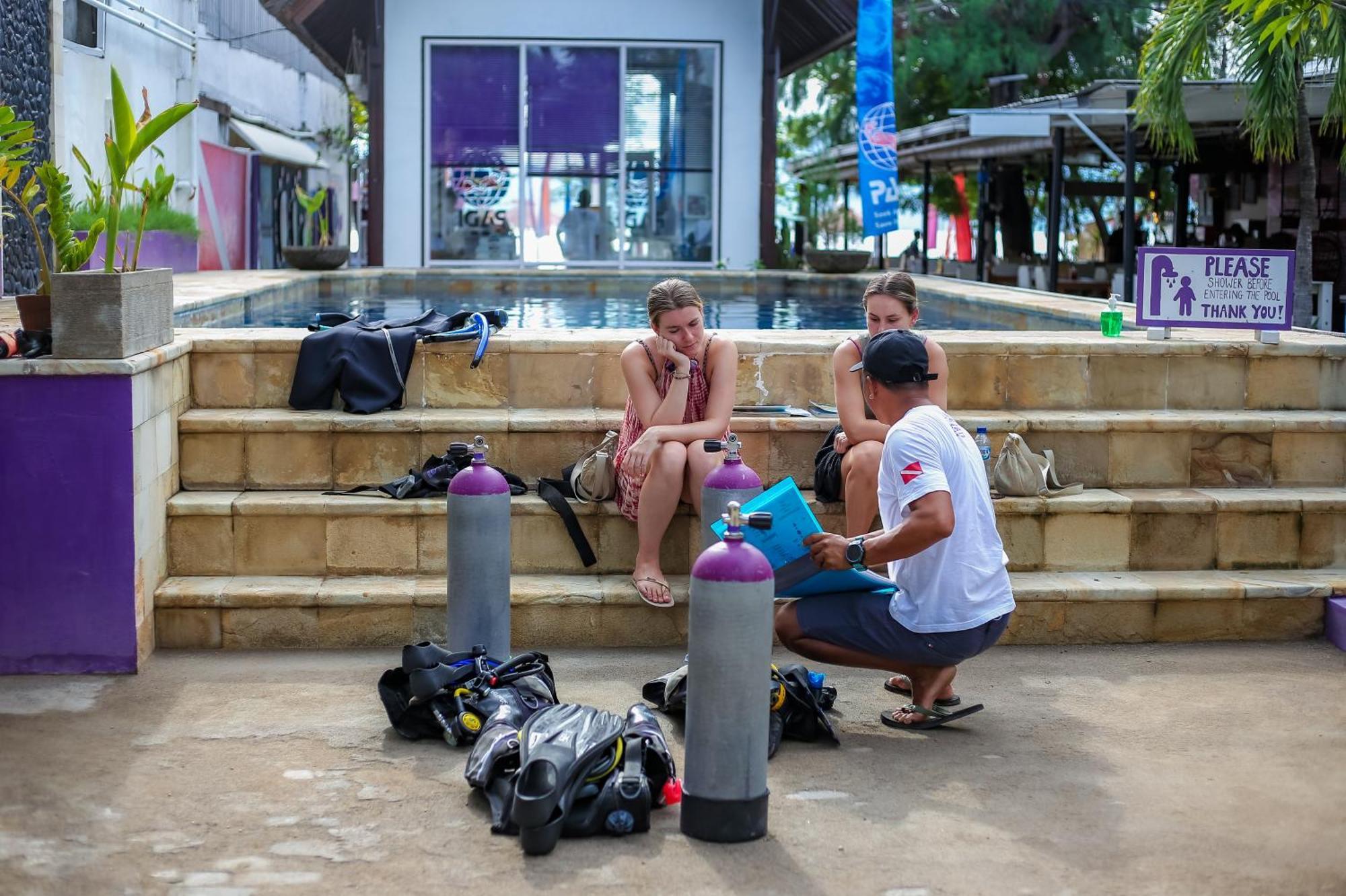 Diversia Diving Club & Bungalows Gili Trawangan Exterior photo